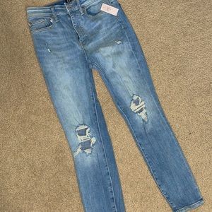 🆕 NWT GAP Curvy Ripped Legging Jeans, Women’s Size 8/29